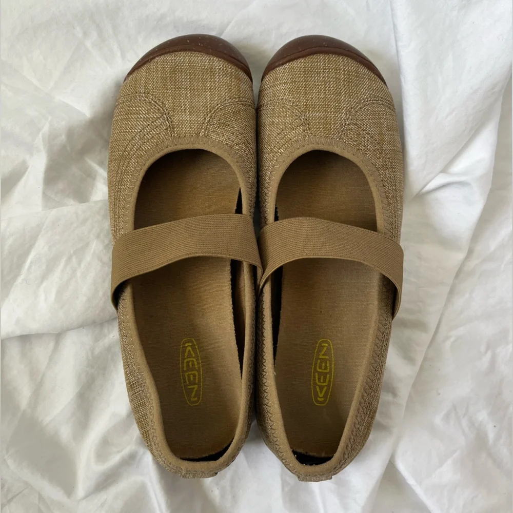 Keen Tan Mary Jane Slip-On Flats, Comfortable, Size 7, Excellent Condition - Picture 1 of 5